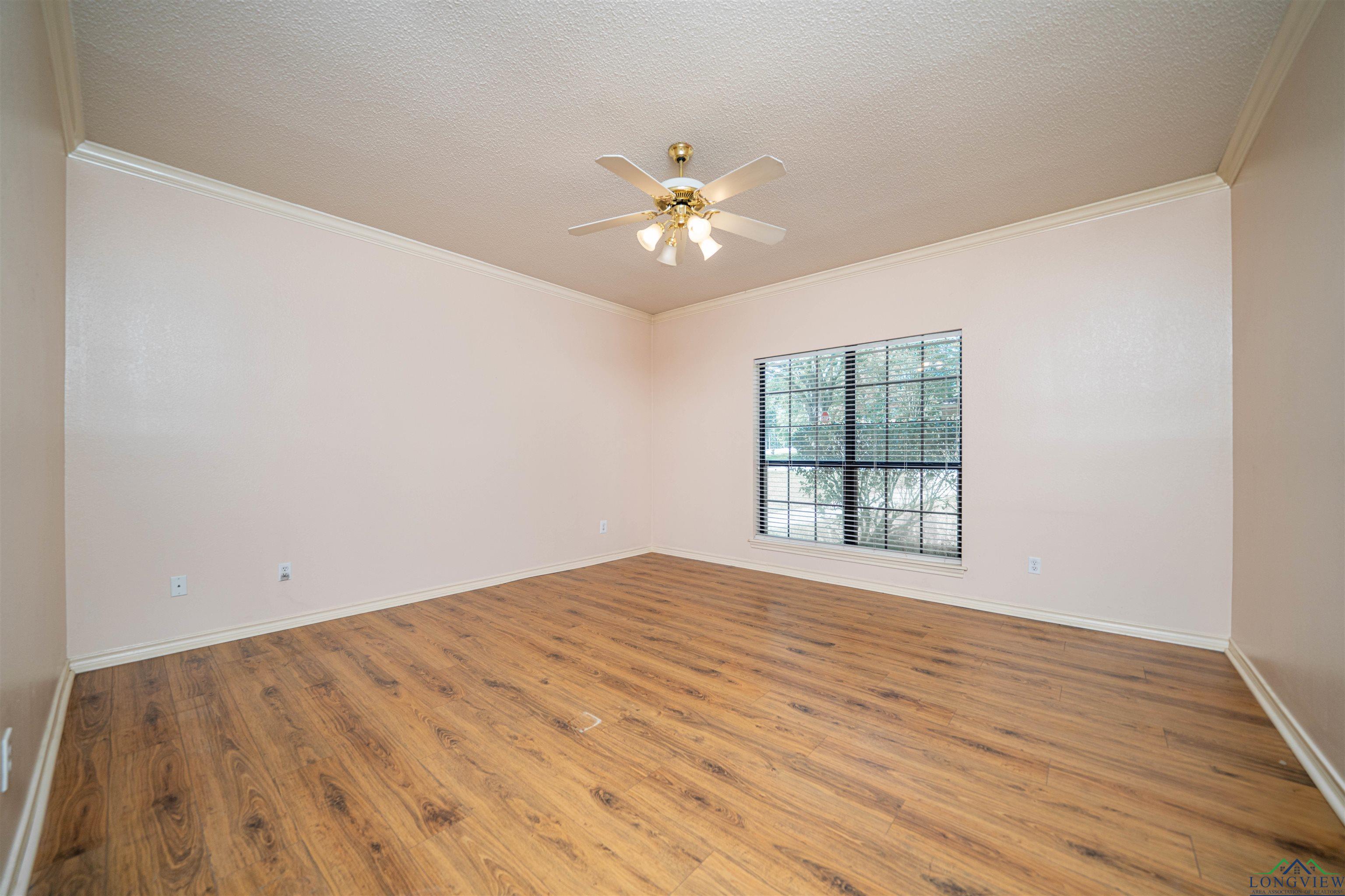 9211 Elm Tree Circle, Tyler, Texas image 13