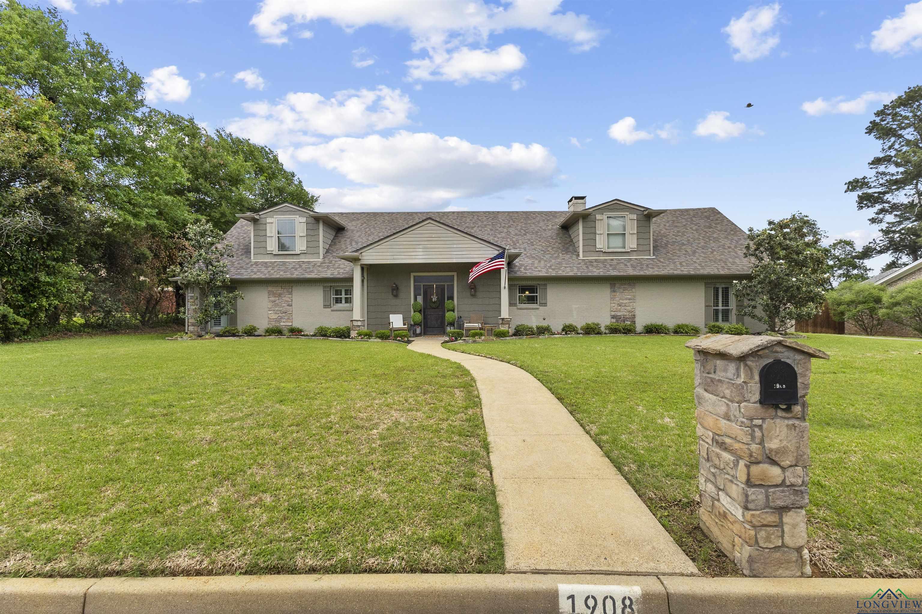 1908 Centenary Dr, Longview, Texas image 1