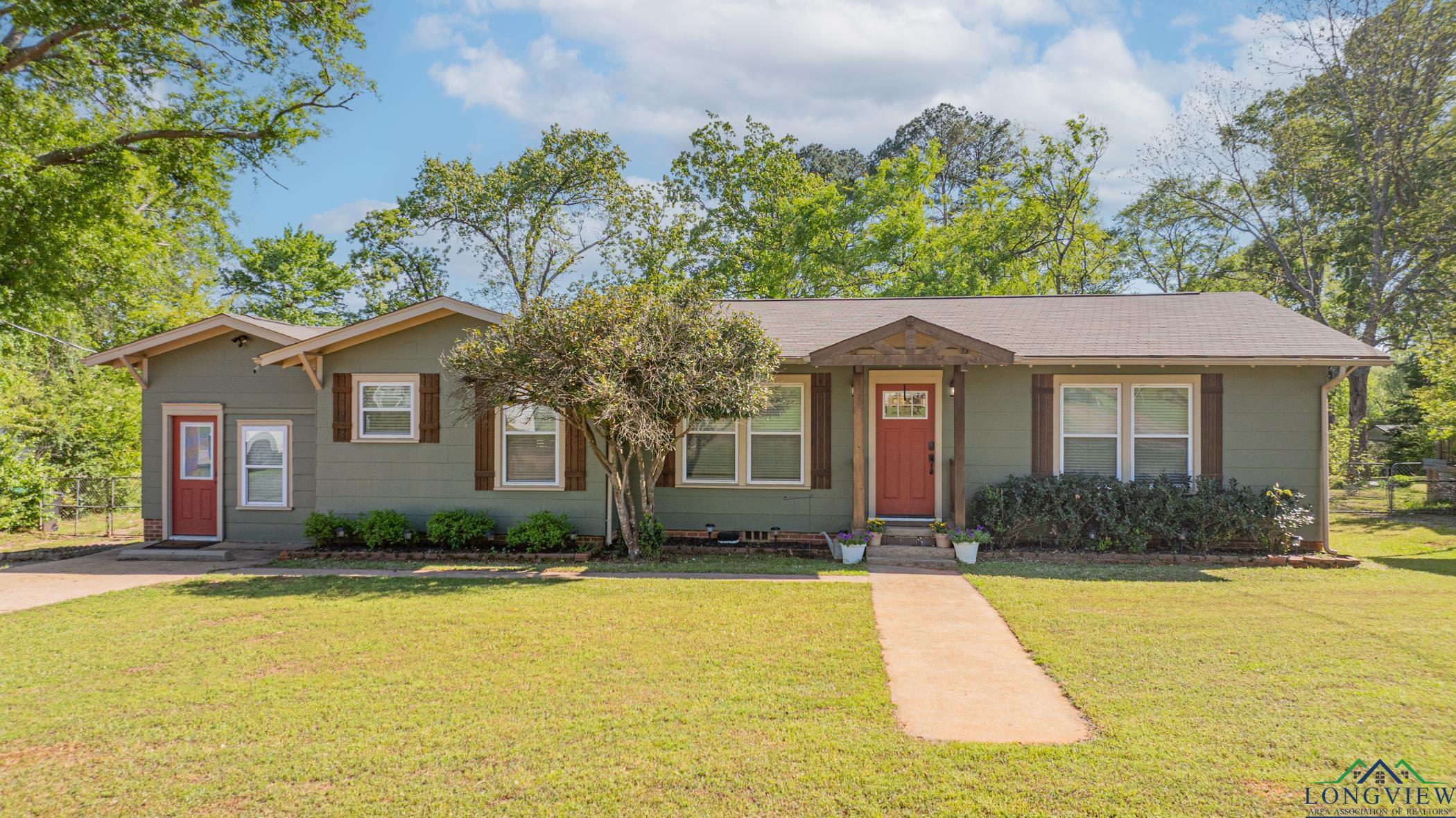 1219 E First St, Hughes Springs, Texas image 1