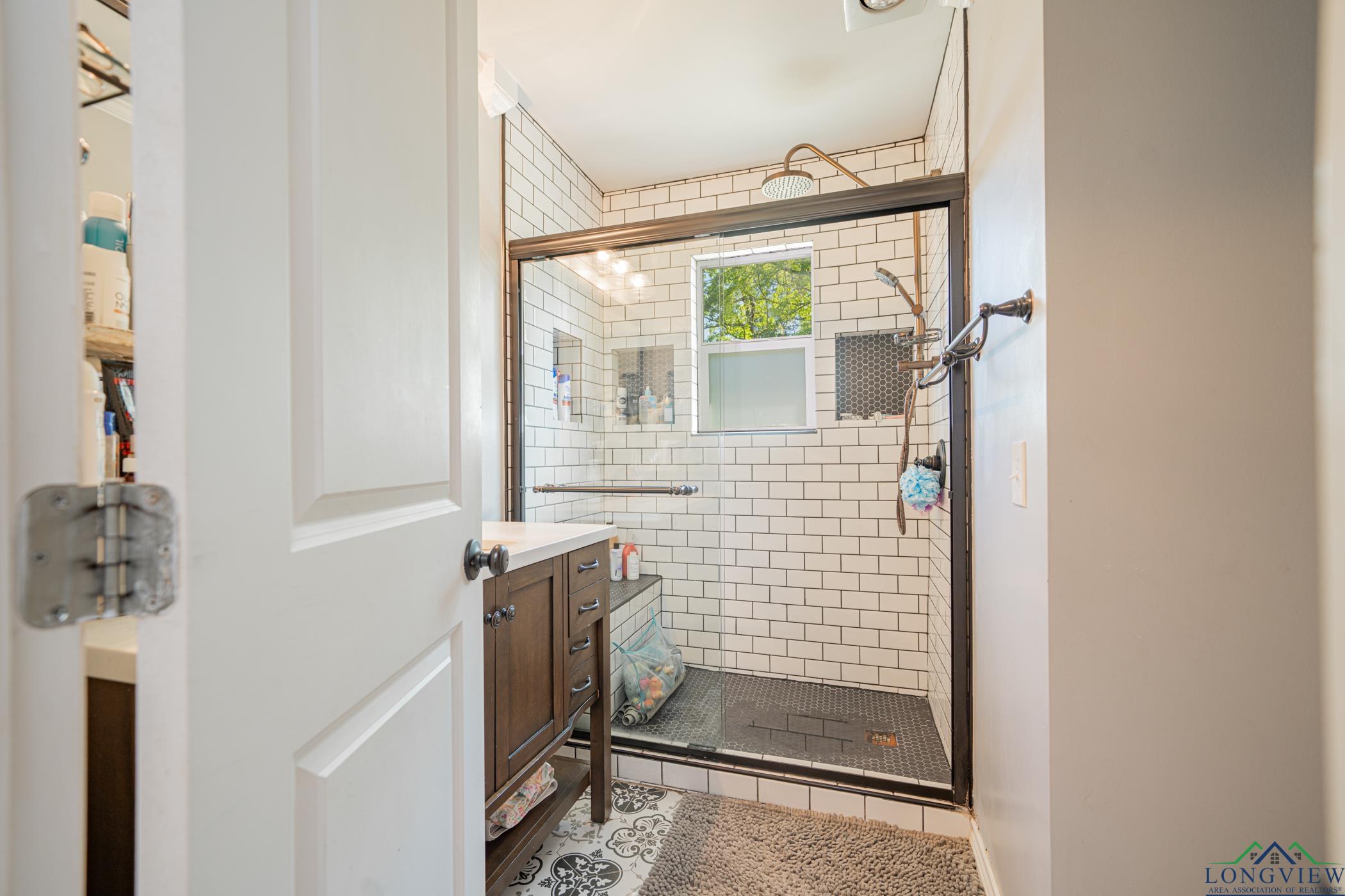 1219 E First St, Hughes Springs, Texas image 30