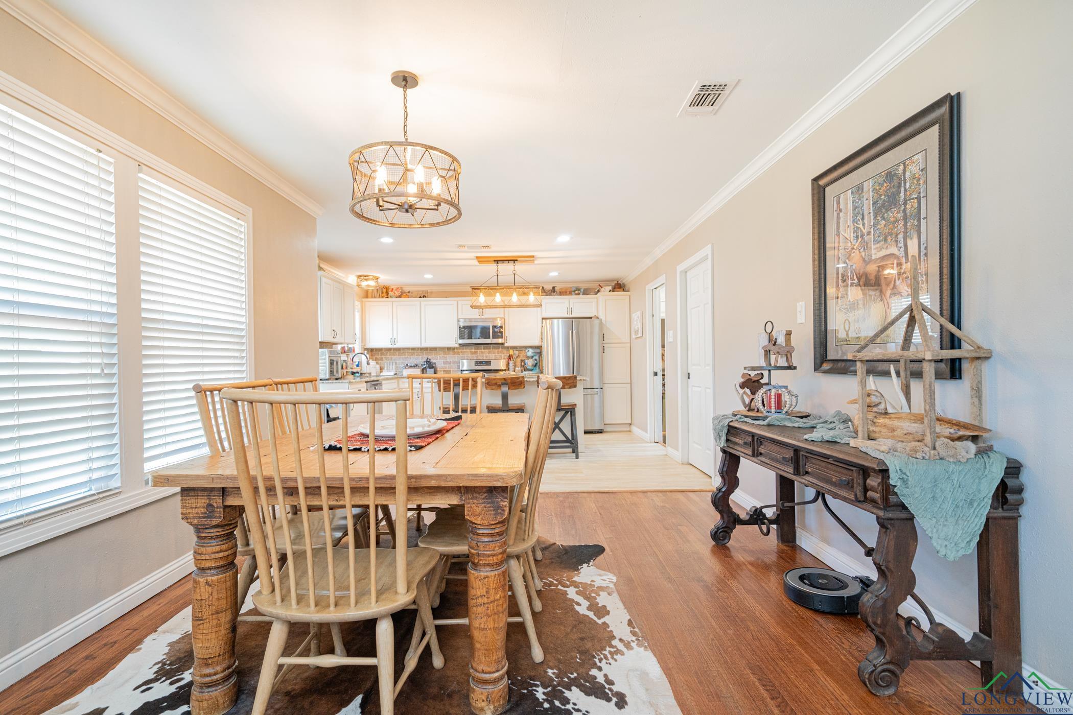 1219 E First St, Hughes Springs, Texas image 17