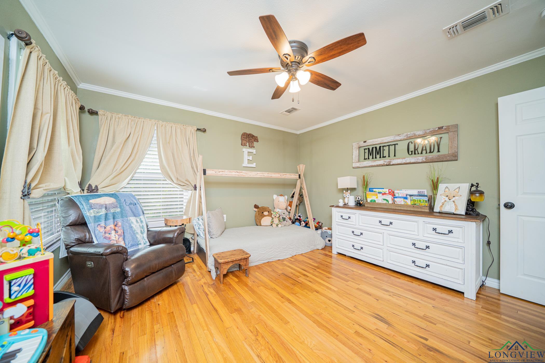 1219 E First St, Hughes Springs, Texas image 28
