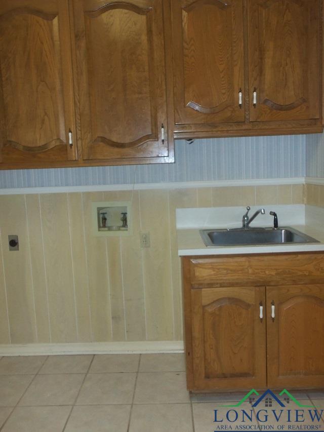404 Moccasin Trail, Kilgore, Texas image 11