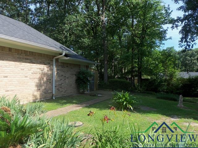 404 Moccasin Trail, Kilgore, Texas image 23