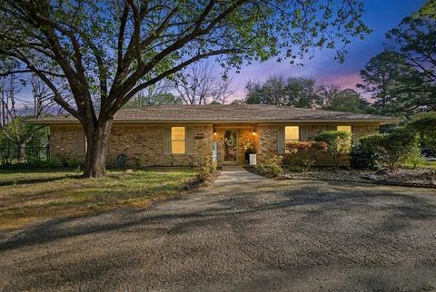 Homes For Sale - 3513 Dudley Rd<br/> Kilgore, TX 75662