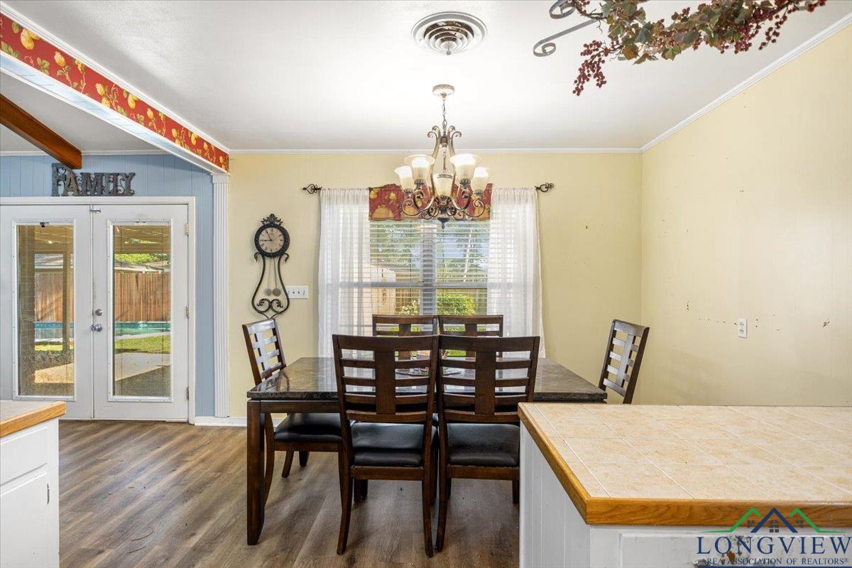 400 W Perry Pl, Carthage, Texas image 15