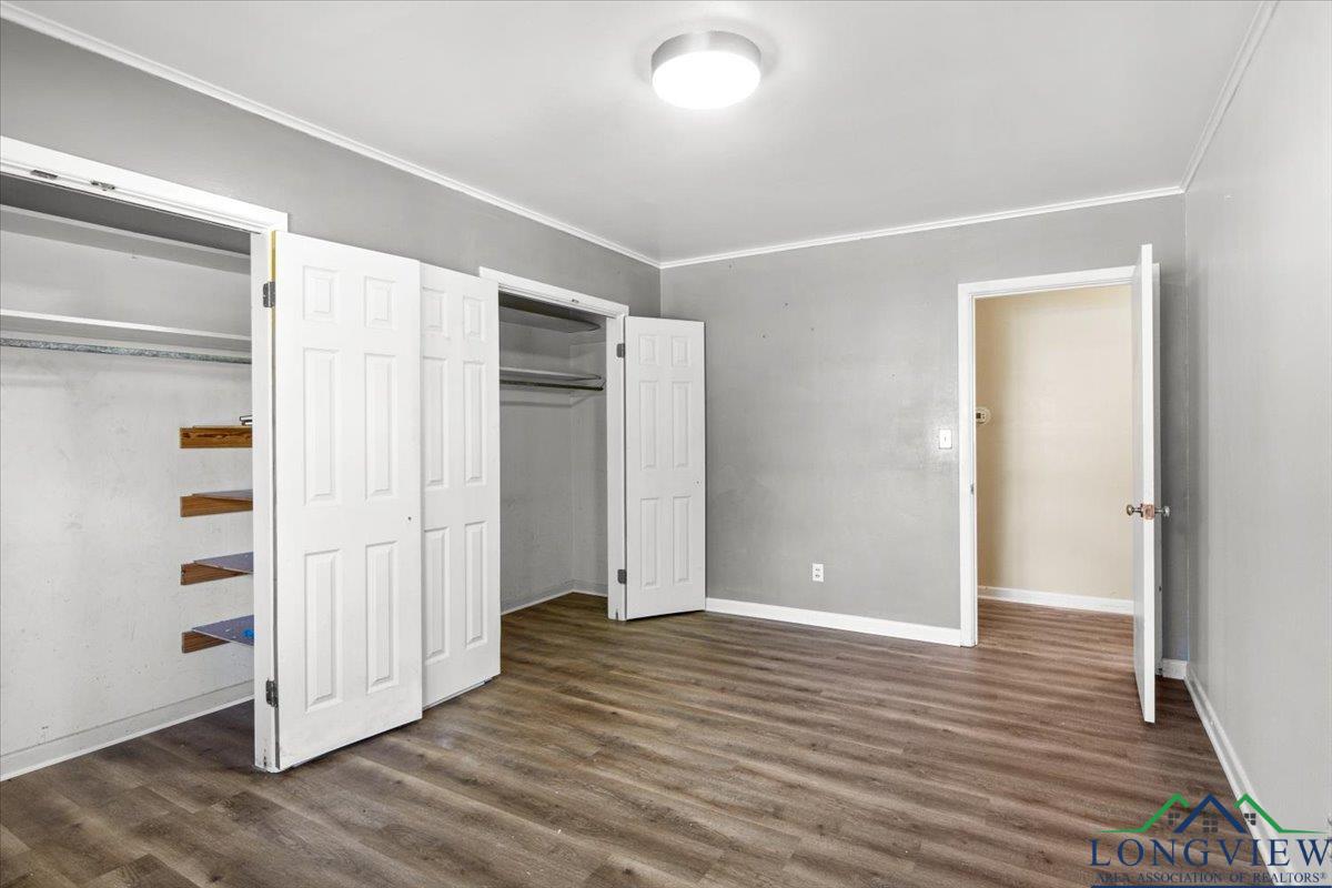 400 W Perry Pl, Carthage, Texas image 30