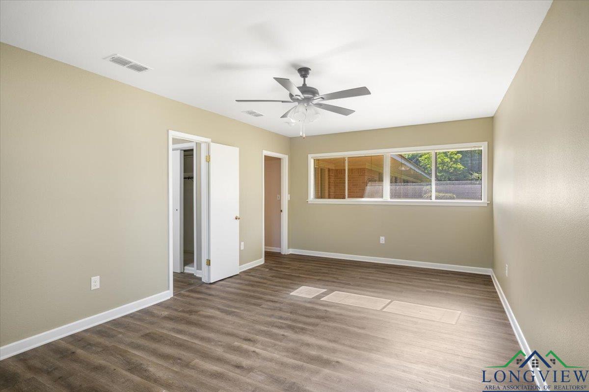 400 W Perry Pl, Carthage, Texas image 23