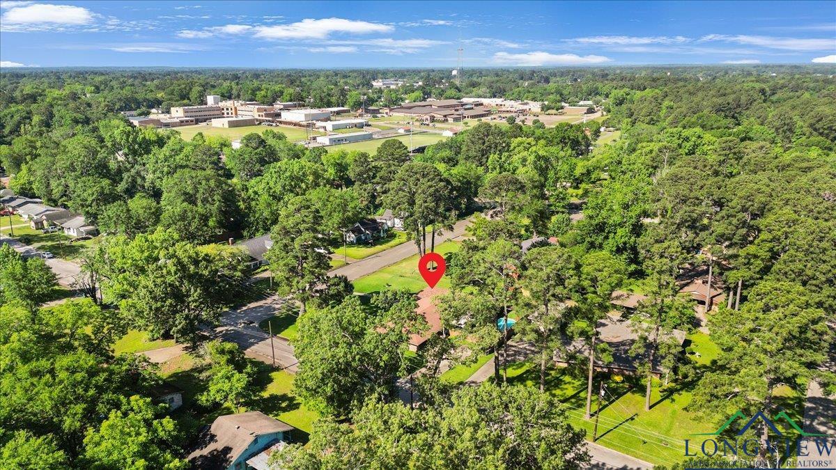 400 W Perry Pl, Carthage, Texas image 48