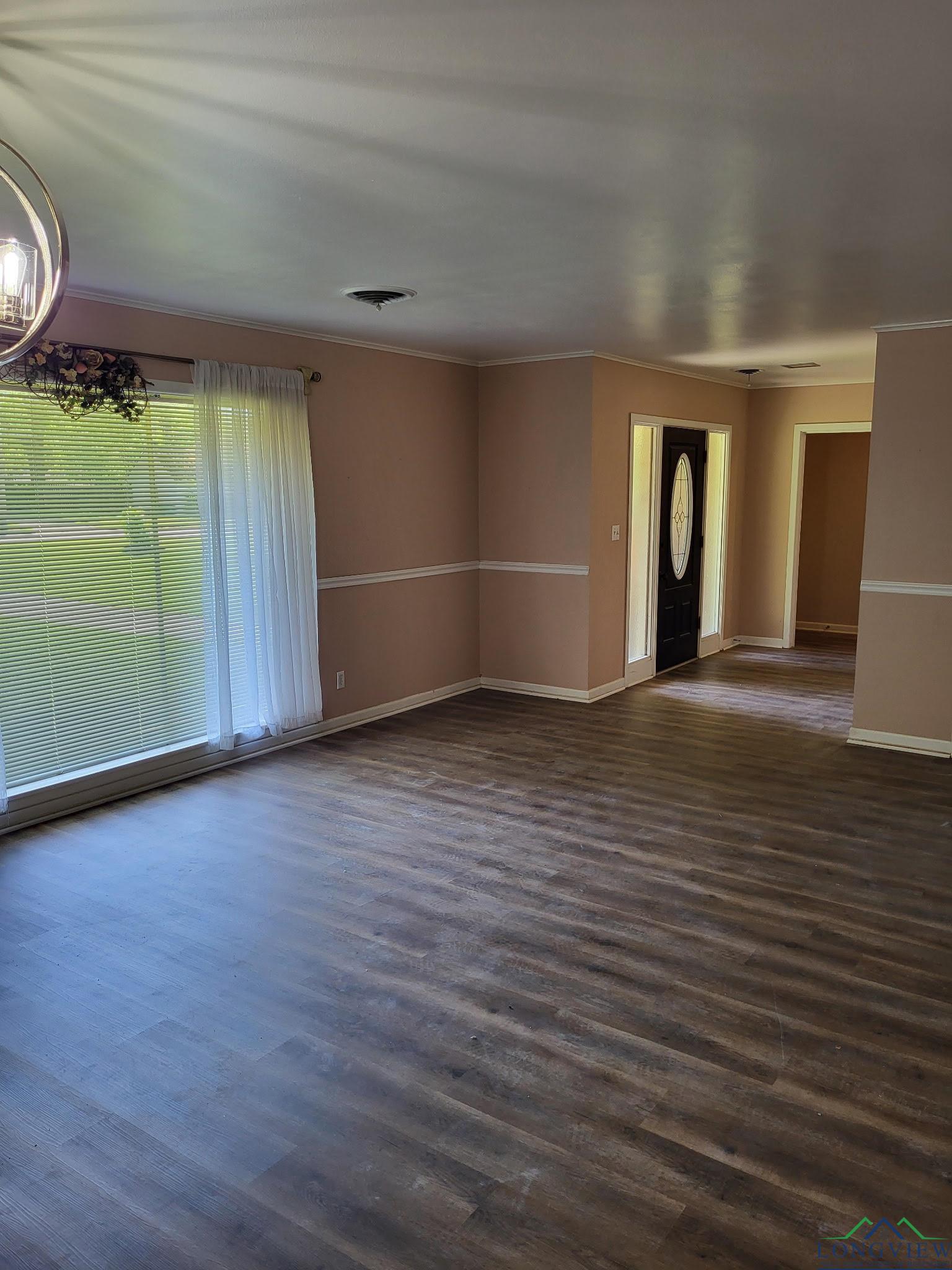 400 W Perry Pl, Carthage, Texas image 4