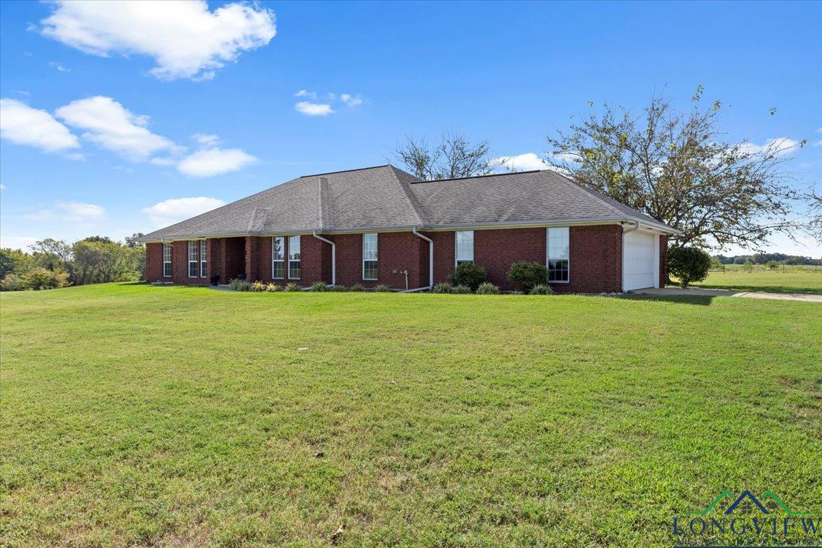 4360 County Road 1070, Mount Pleasant, Texas image 2