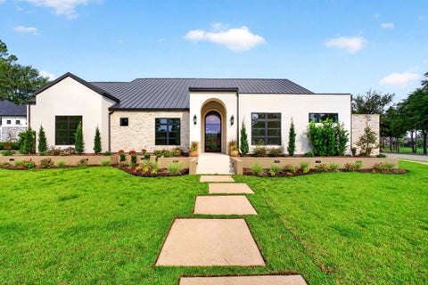 Homes For Sale - 7607 Lakeside Ln<br/> Tyler, TX 75703
