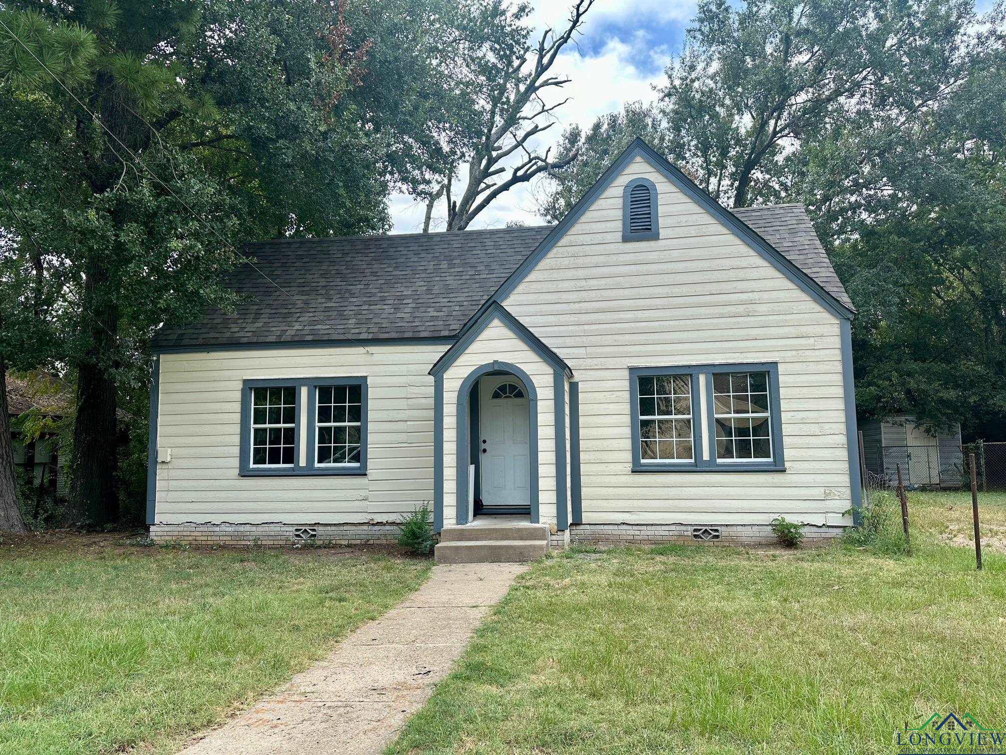 1024 Myrtle, Kilgore, Texas image 2