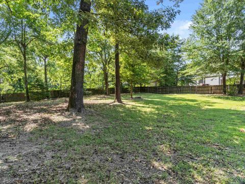 A home in Gladewater