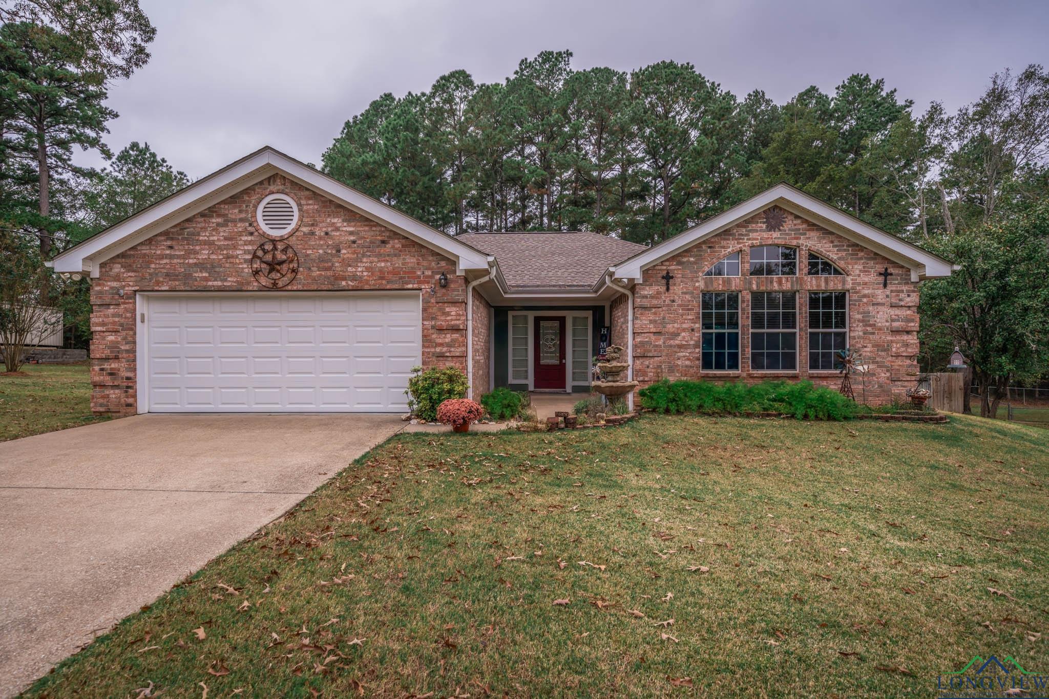 16877 Eagle Dr, Gladewater, Texas image 1