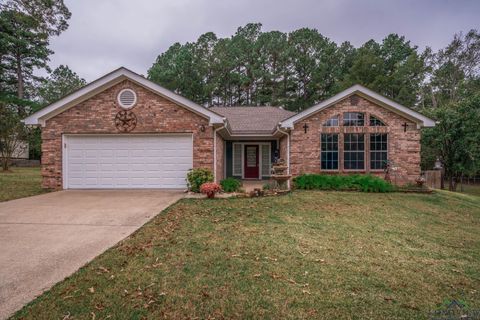 A home in Gladewater