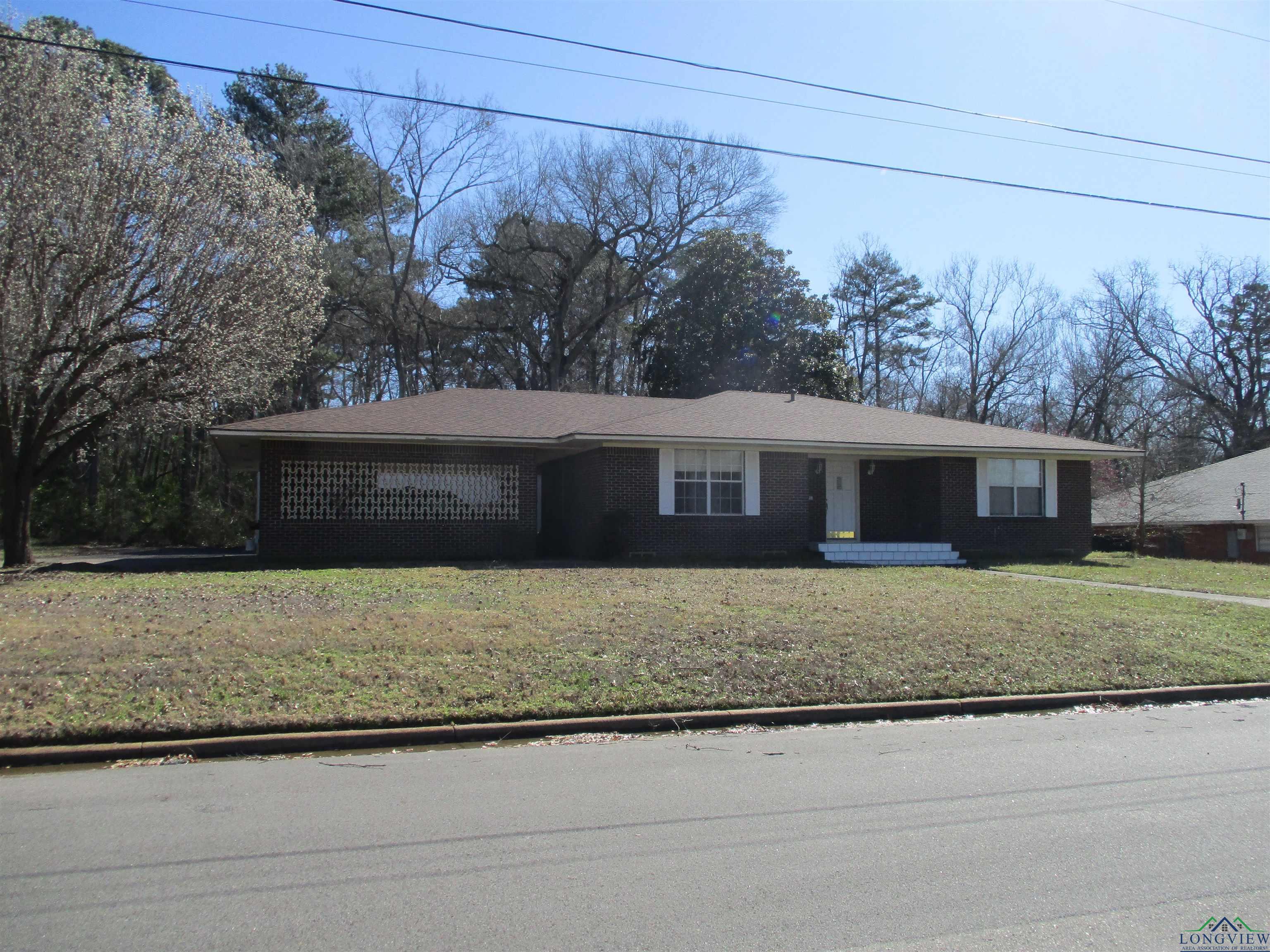 301 S Frisco Ave, Henderson, Texas image 1