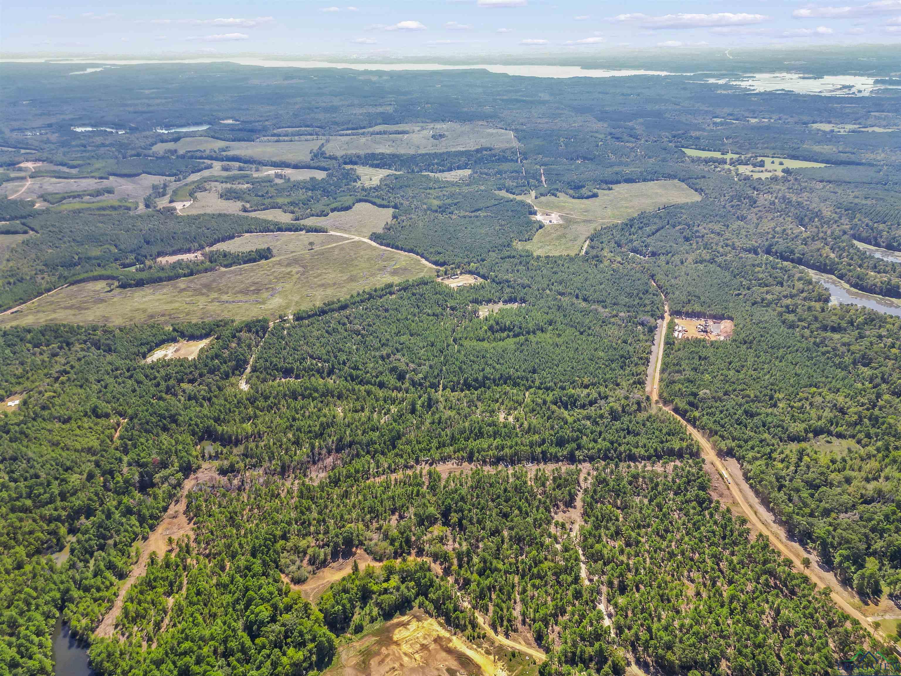 923 County Road 2306, Hughes Springs, Texas image 6