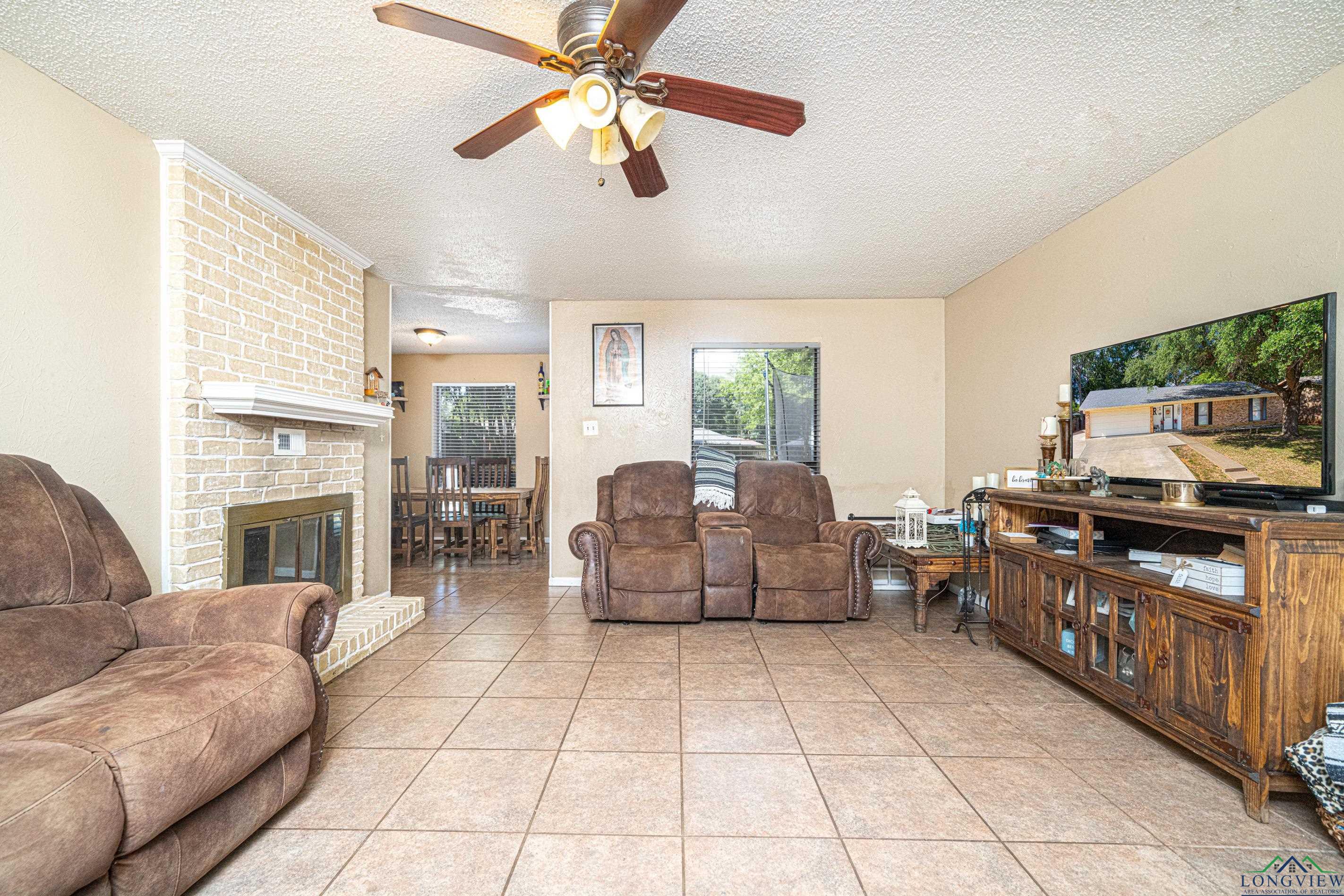 1507 Stonewall Dr, Longview, Texas image 3