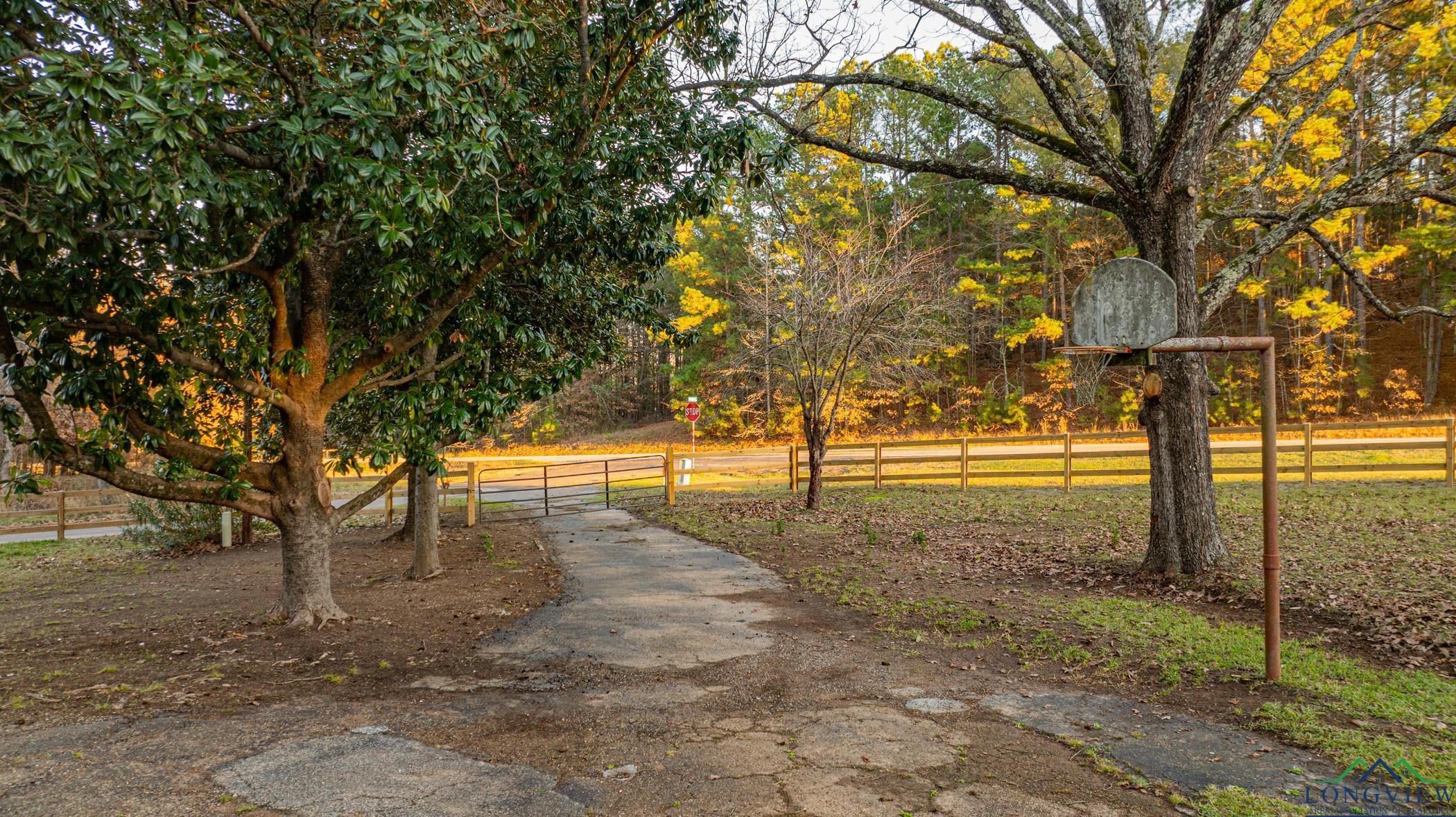 1561 Wendy Rd, New Diana, California image 29