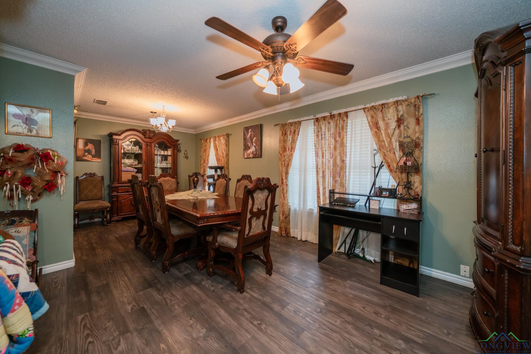 219 N Wooded Trail, Longview, Texas image 7