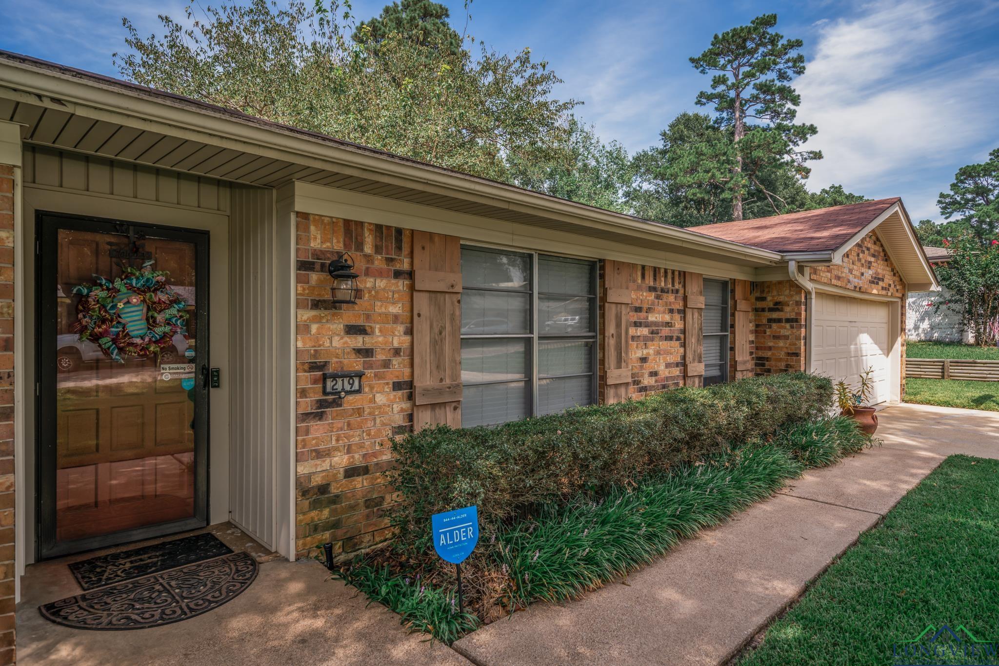 219 N Wooded Trail, Longview, Texas image 3