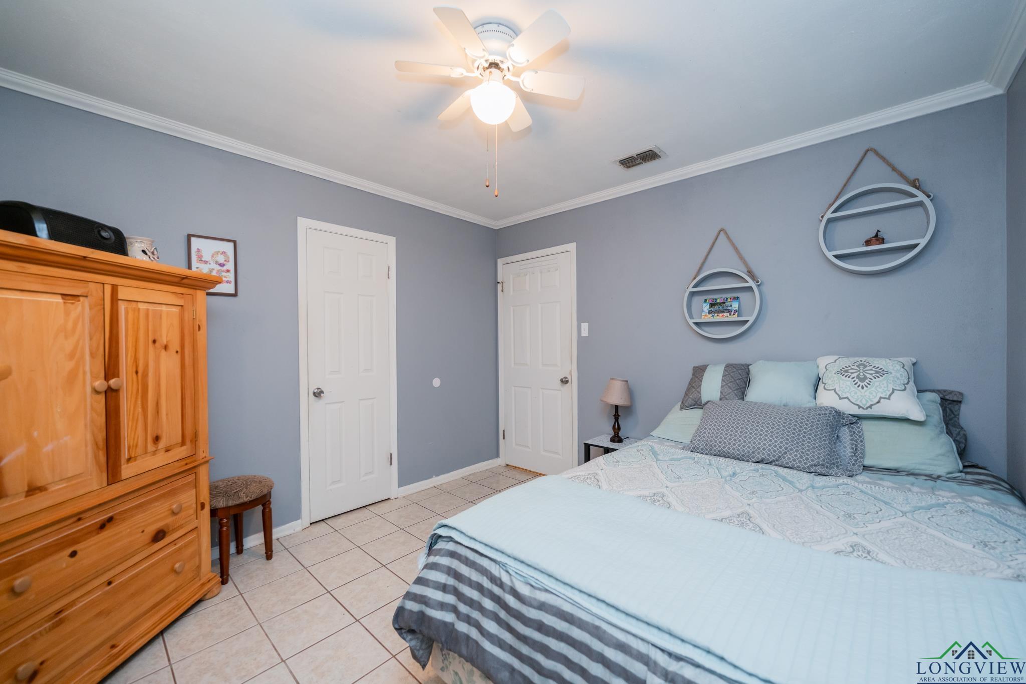 219 N Wooded Trail, Longview, Texas image 23