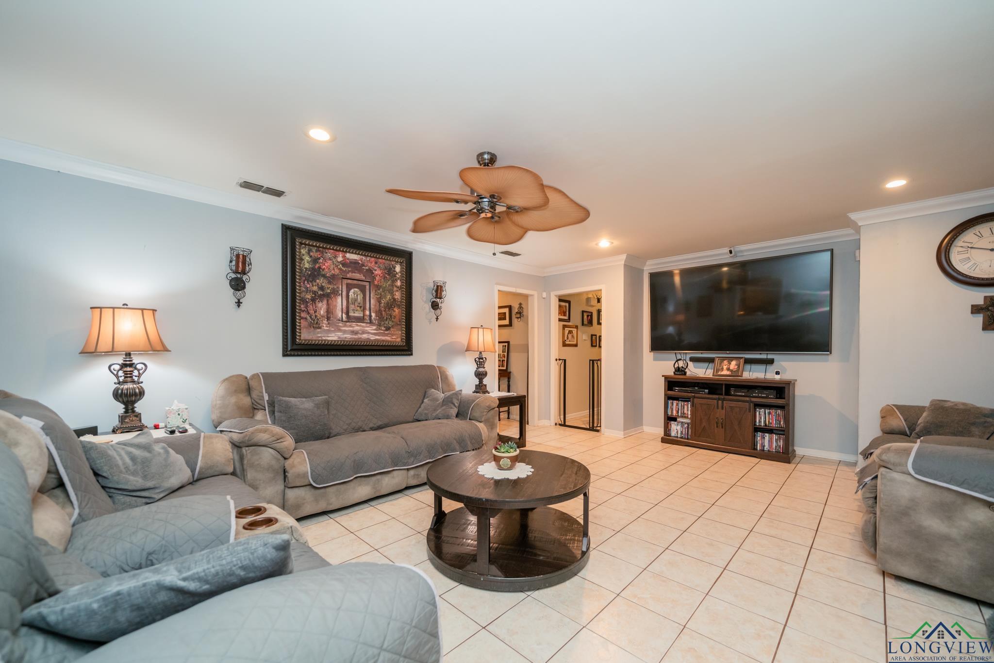 219 N Wooded Trail, Longview, Texas image 32