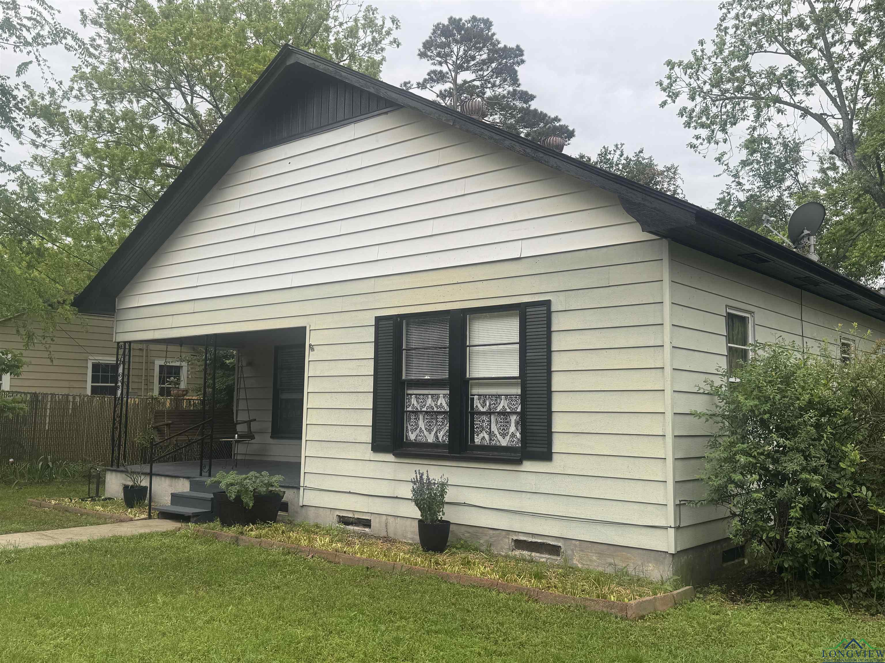 516 Allen St, Gilmer, Texas image 1