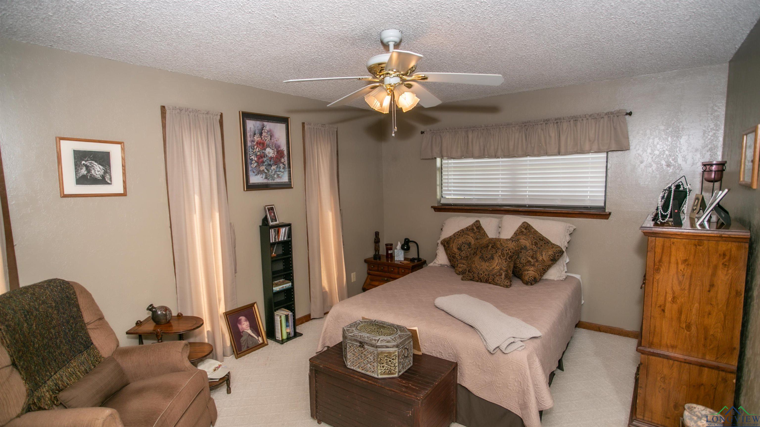 242 W Victoria Woods St, Waskom, Texas image 10