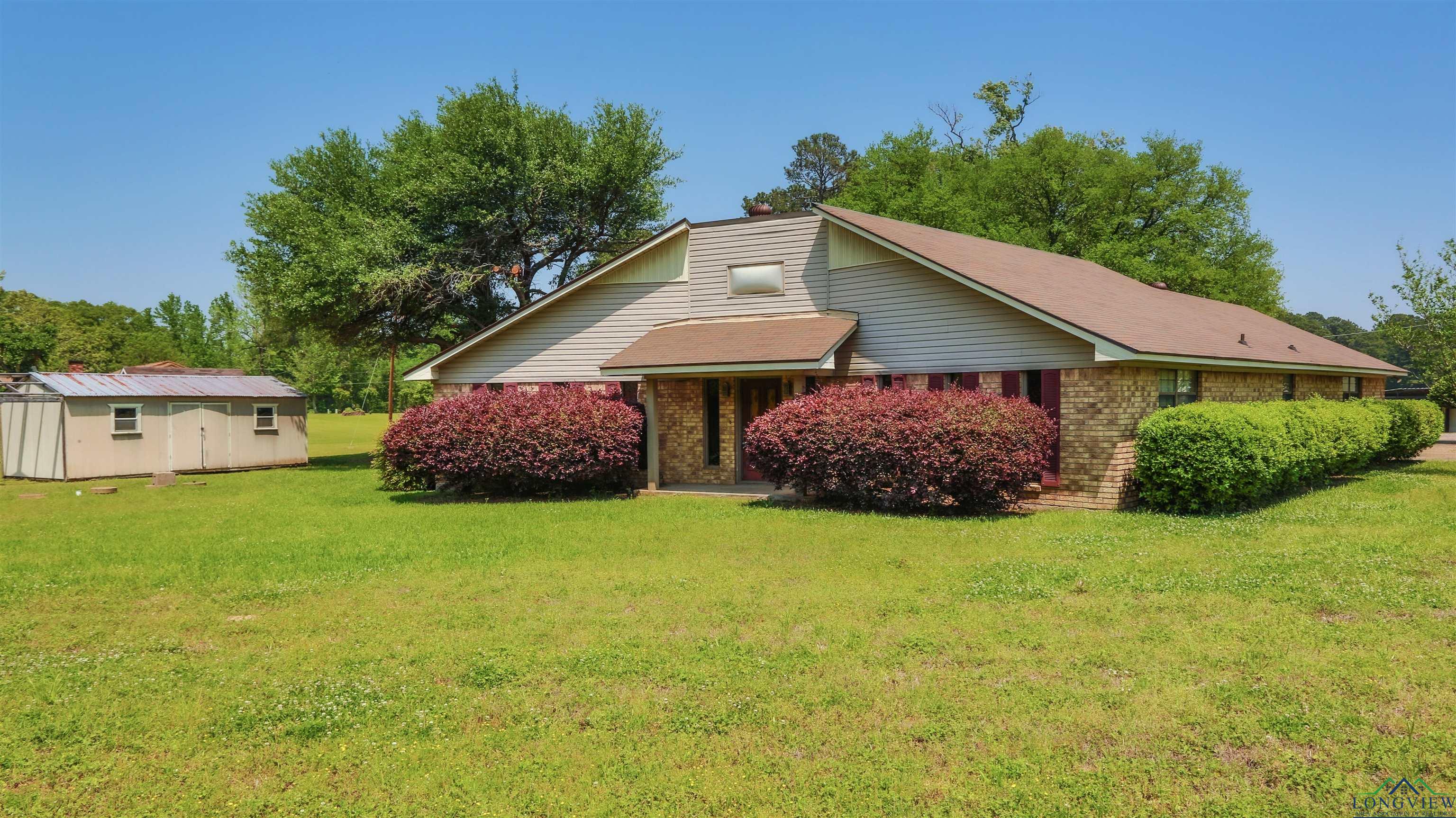 242 W Victoria Woods St, Waskom, Texas image 1
