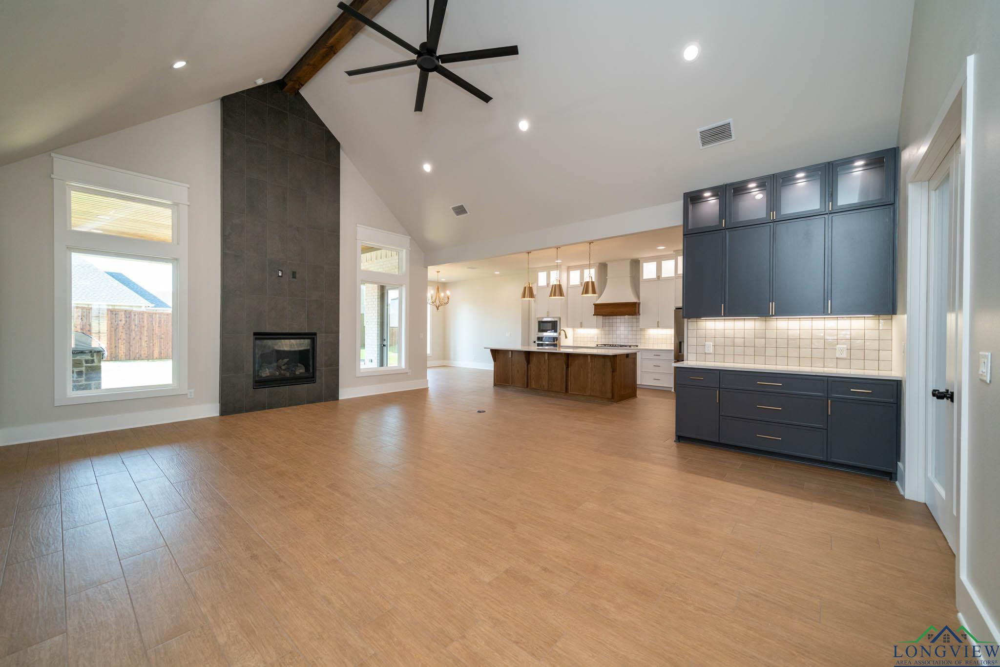3927 Hidden Hills Cir, Longview, Texas image 7