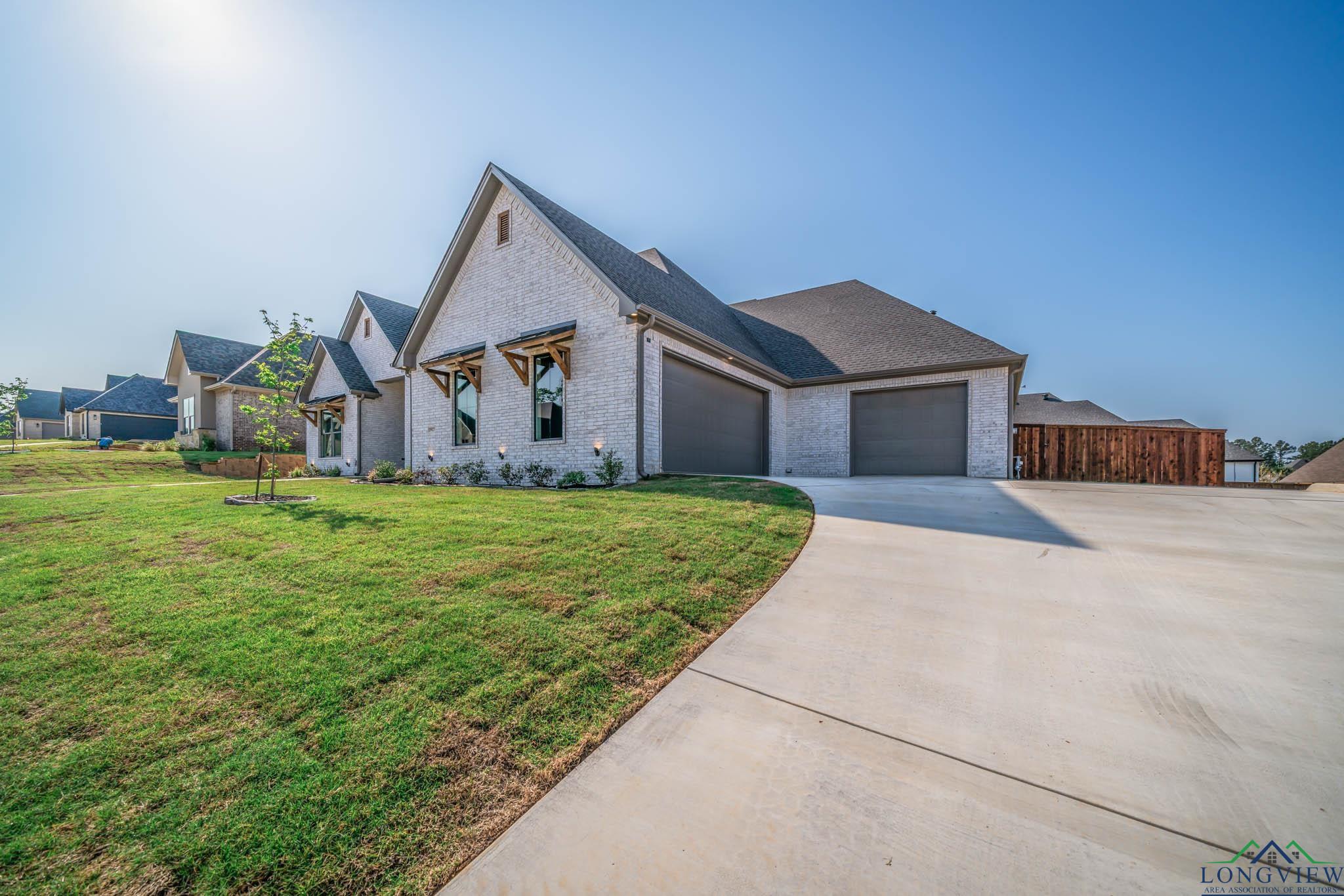 3927 Hidden Hills Cir, Longview, Texas image 4