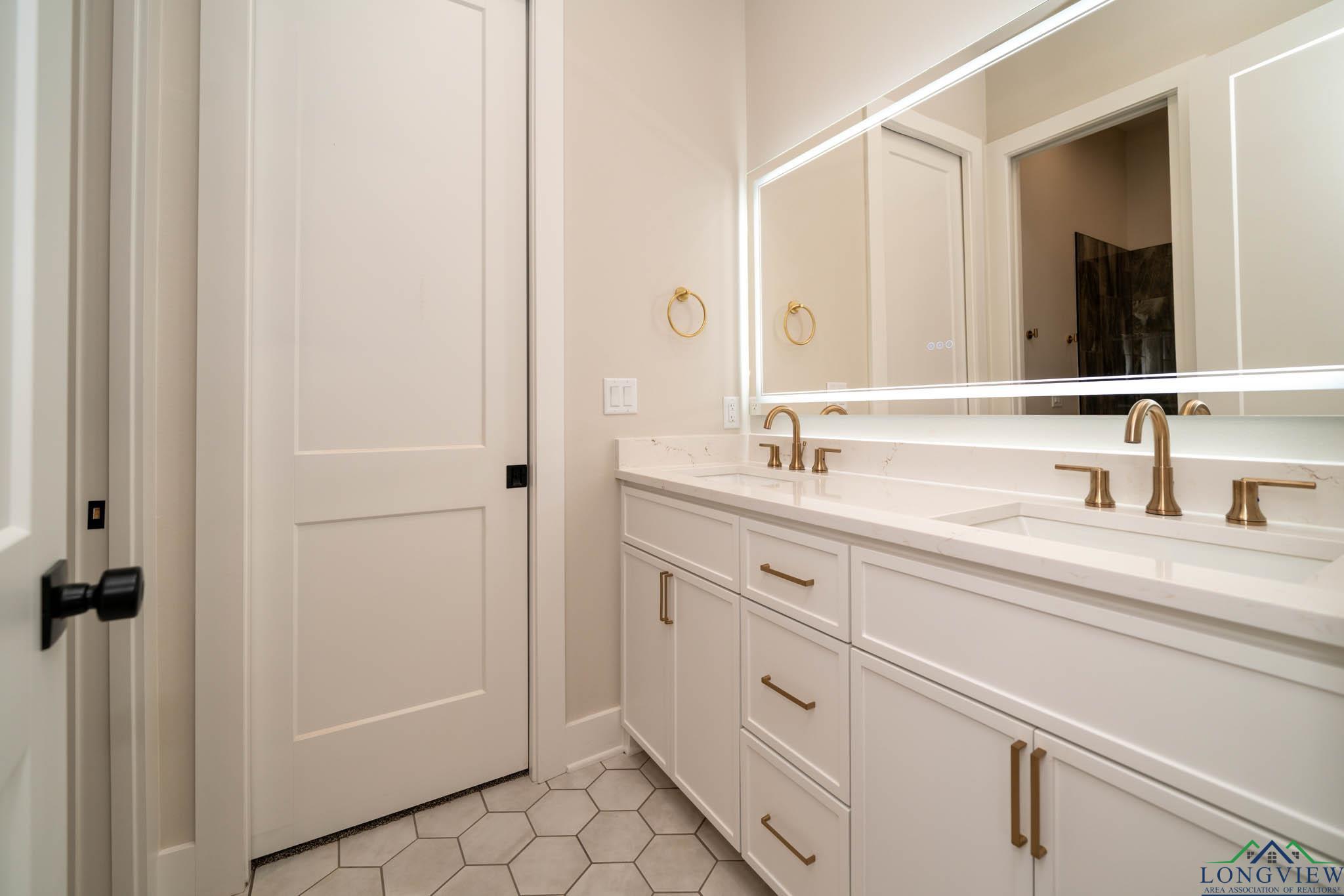 3927 Hidden Hills Cir, Longview, Texas image 34