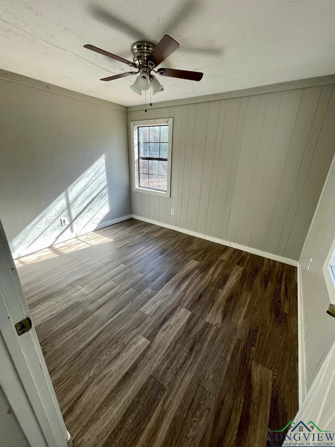 616 W Center Street, White Oak, Texas image 15