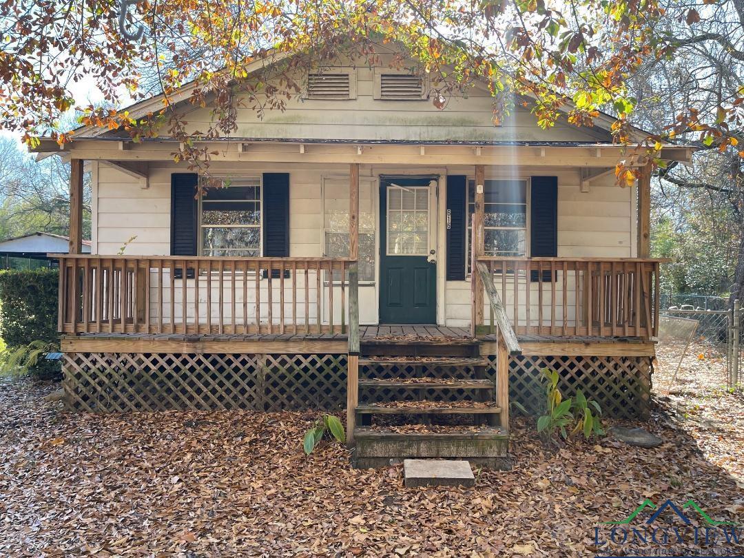 616 W Center Street, White Oak, Texas image 1