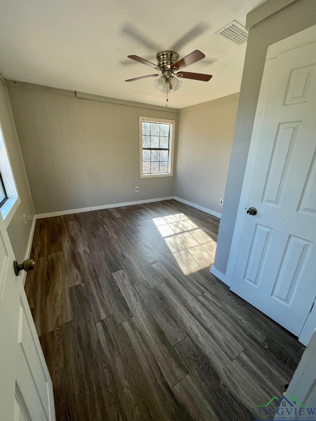 616 W Center Street, White Oak, Texas image 13