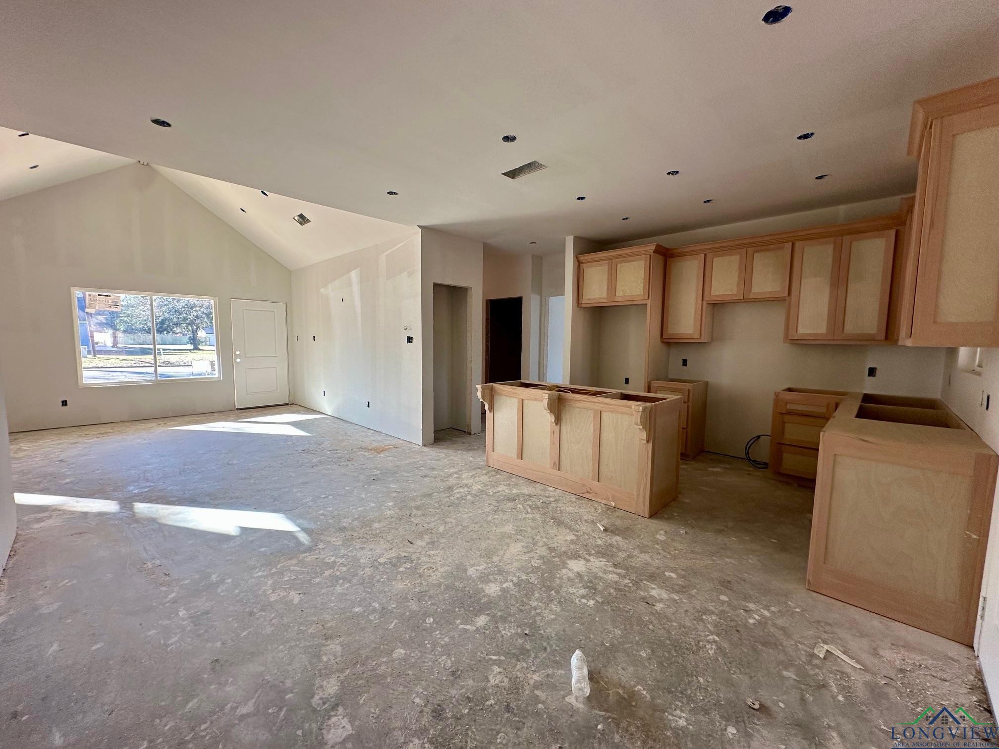 107 Tuttle Rd, White Oak, Texas image 8