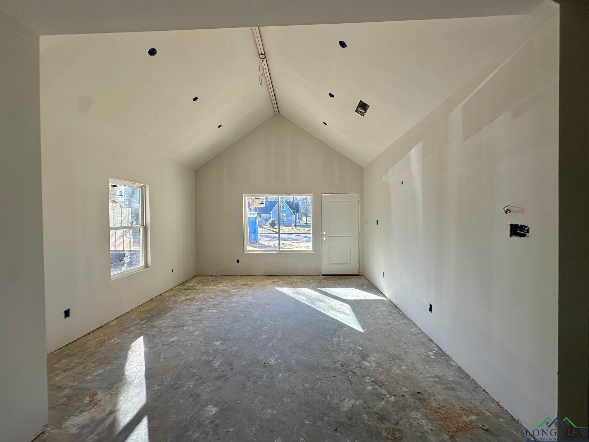 107 Tuttle Rd, White Oak, Texas image 5