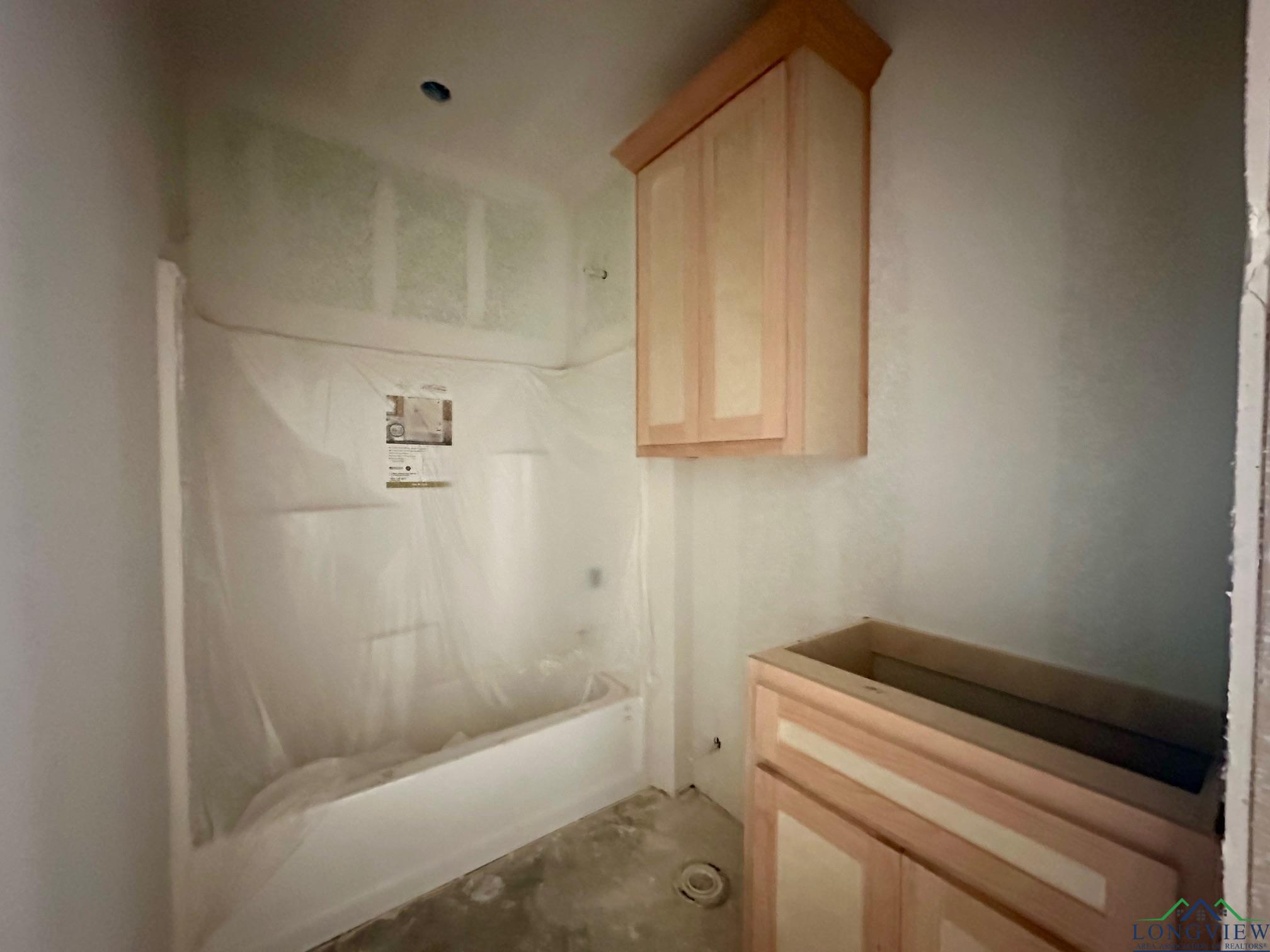 107 Tuttle Rd, White Oak, Texas image 10