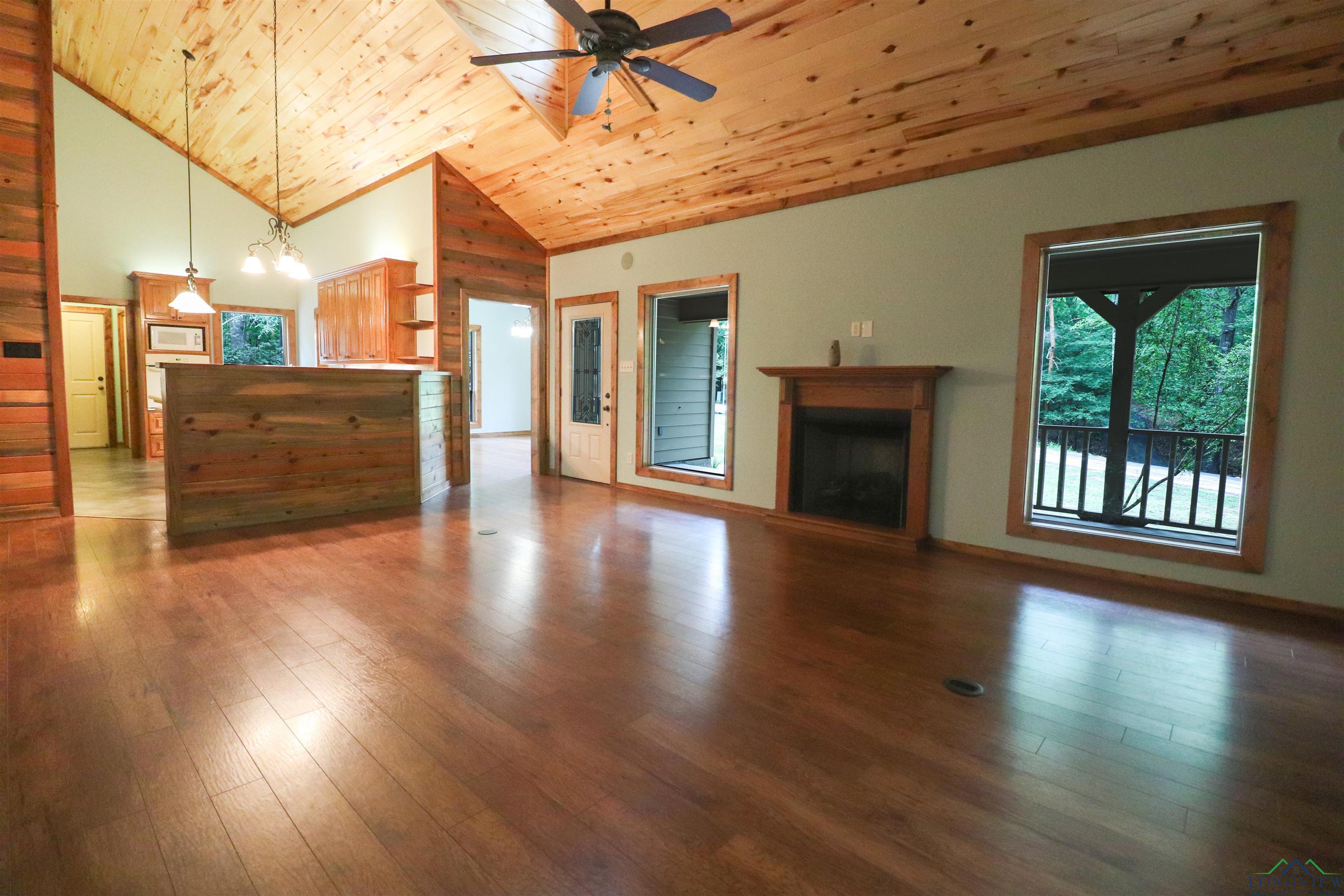 153 Cr 2433, Pittsburg, Texas image 12