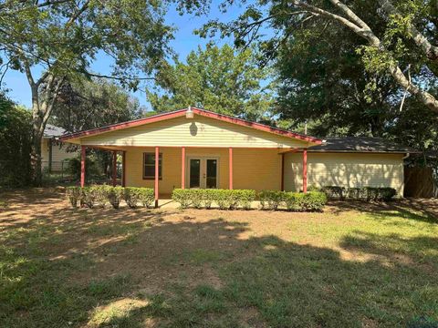 A home in Longview