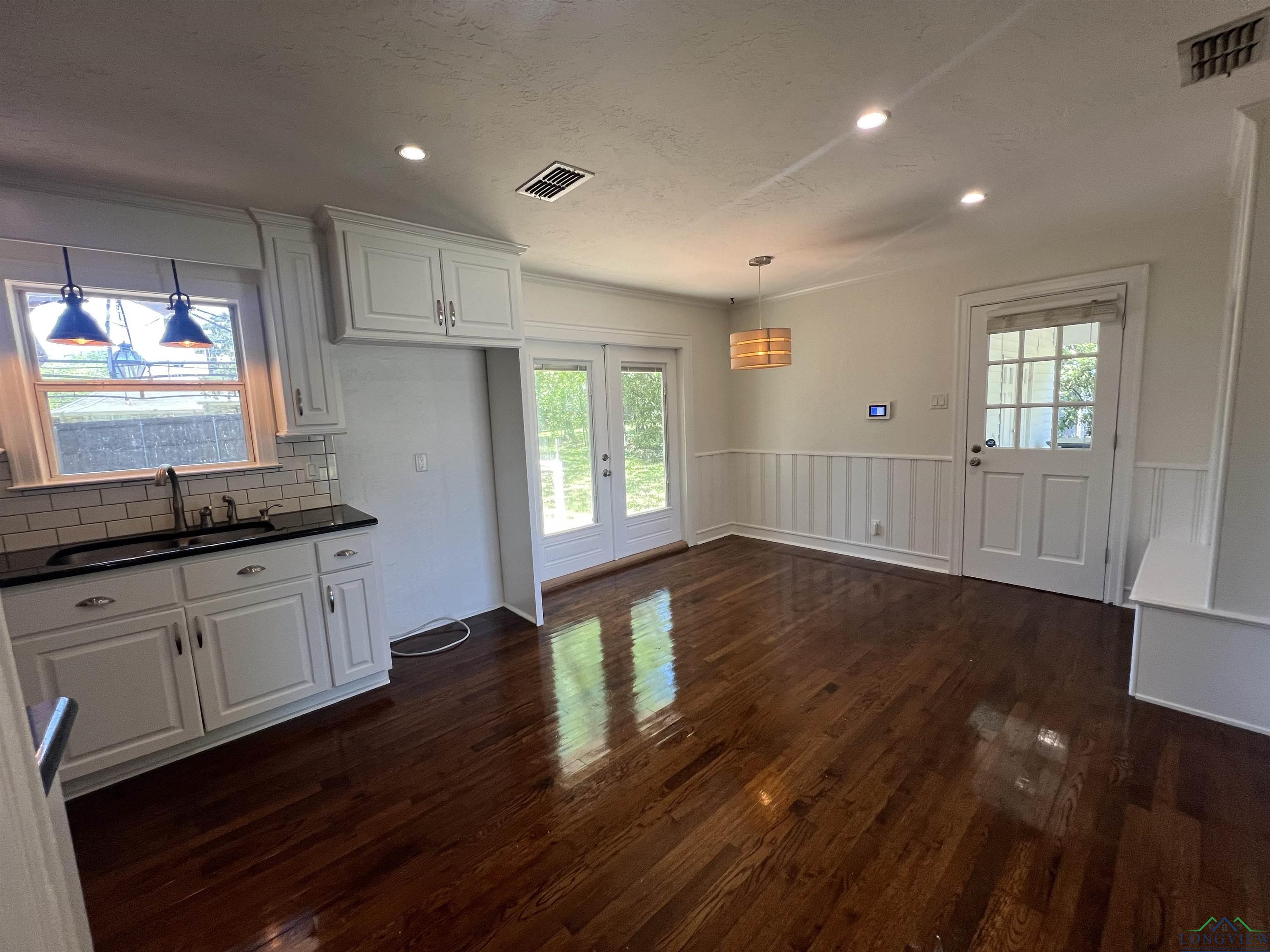 1107 Hackberry Ave, Gladewater, Texas image 24