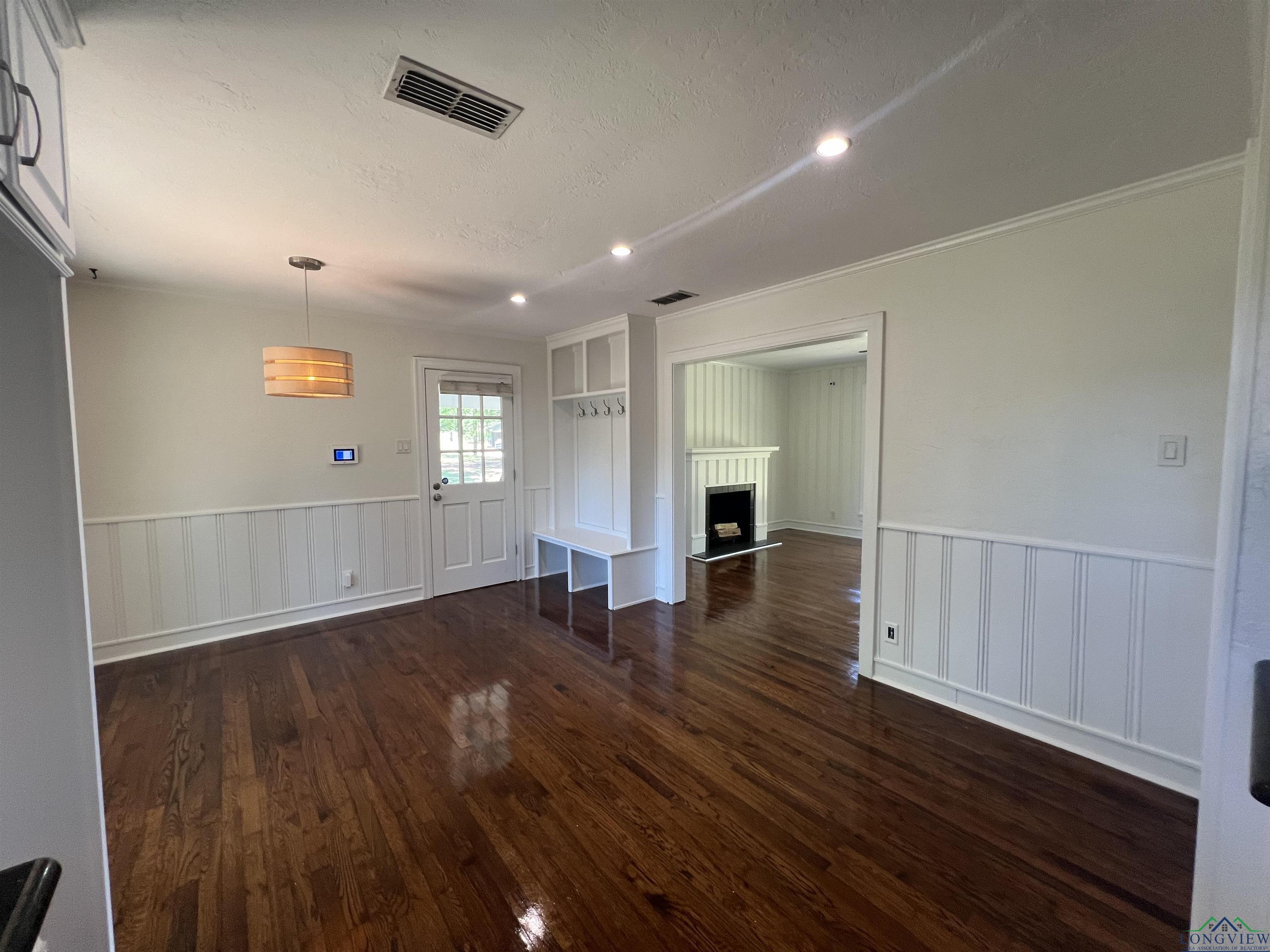 1107 Hackberry Ave, Gladewater, Texas image 25
