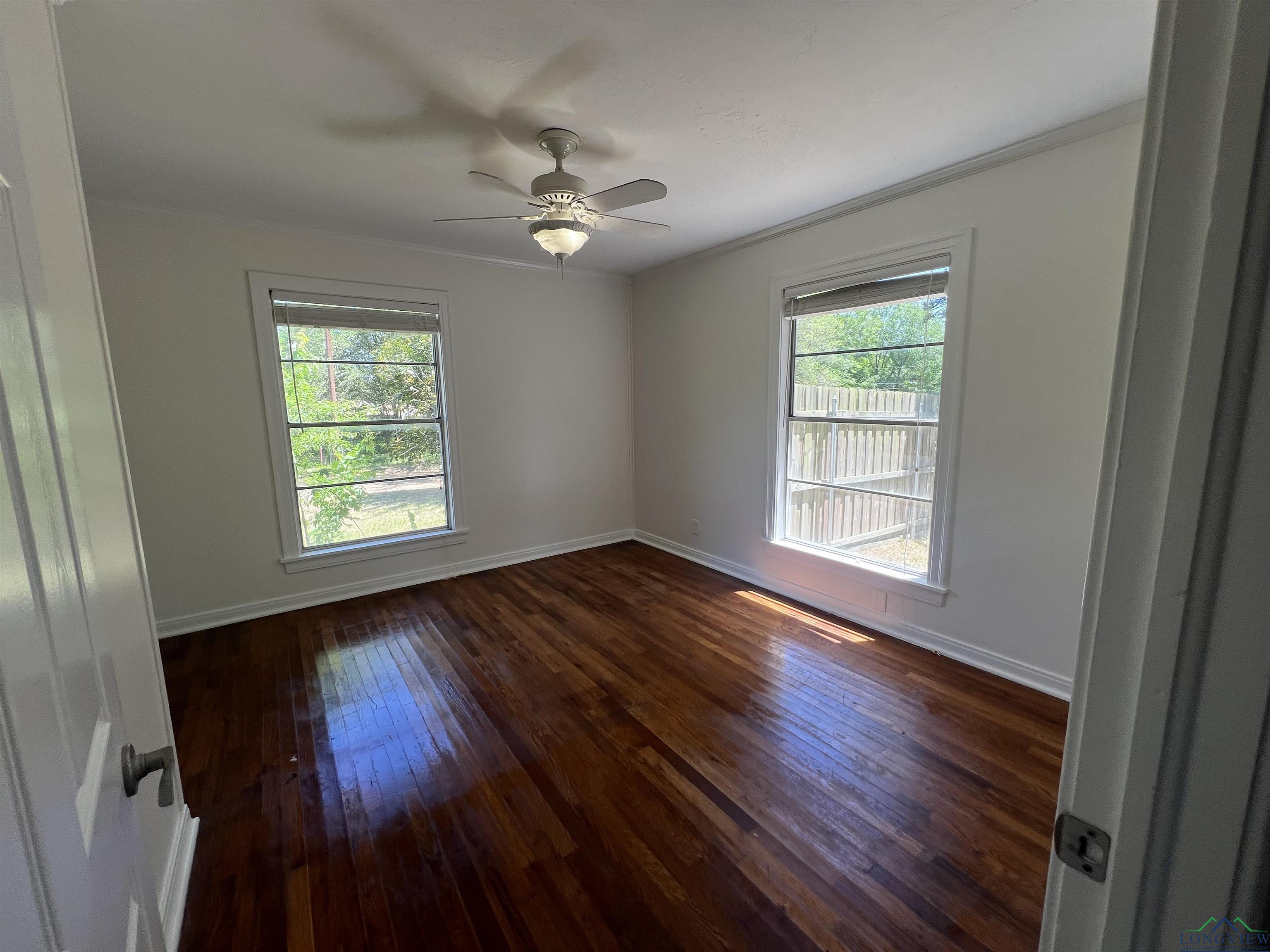 1107 Hackberry Ave, Gladewater, Texas image 4