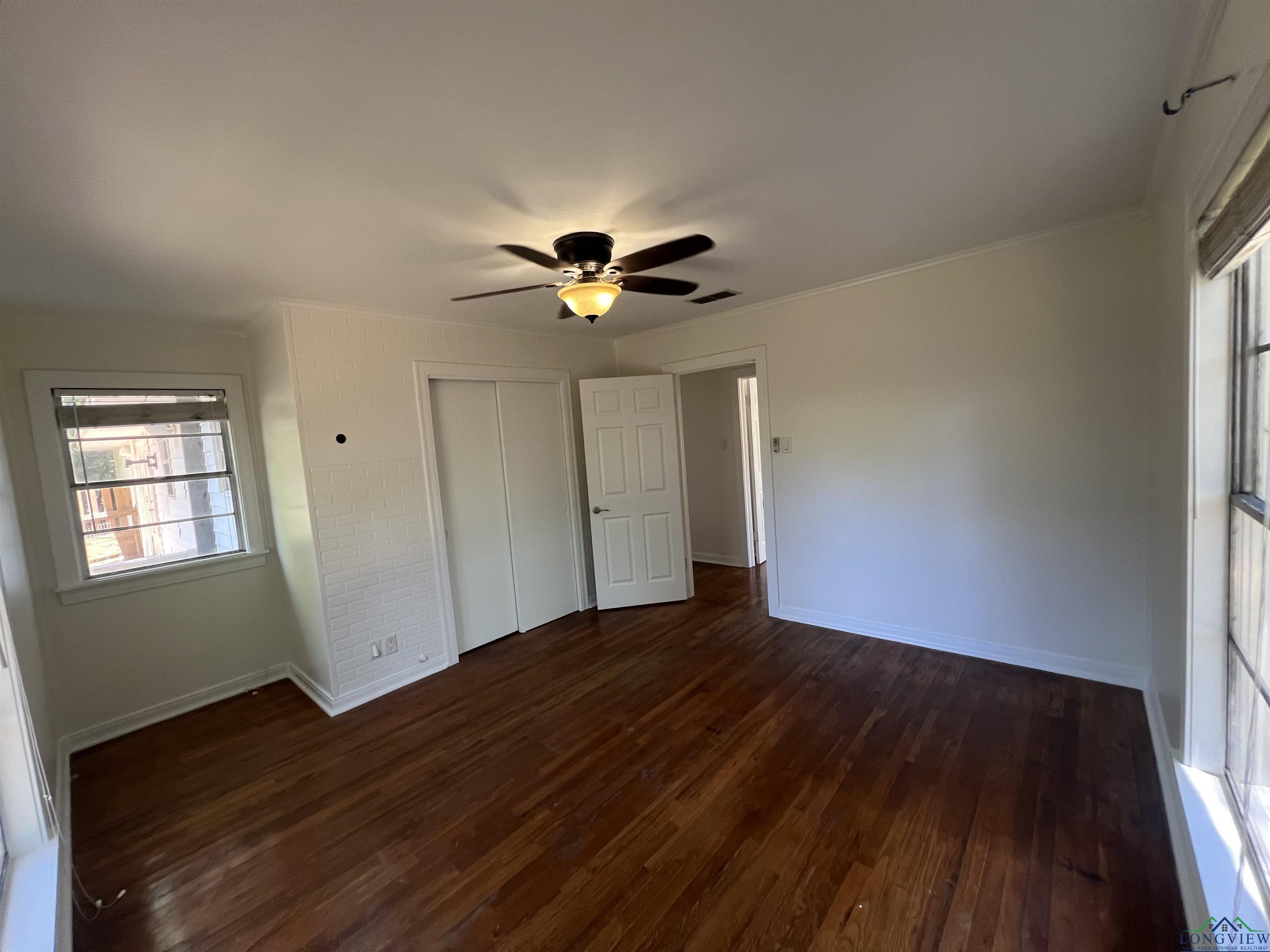 1107 Hackberry Ave, Gladewater, Texas image 11