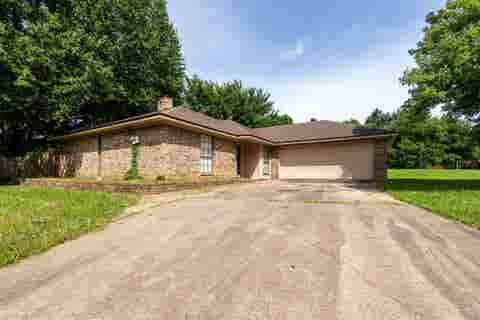 Homes For Sale - 1106 Sequoia Ci Cir<br/> Kilgore, TX 75662