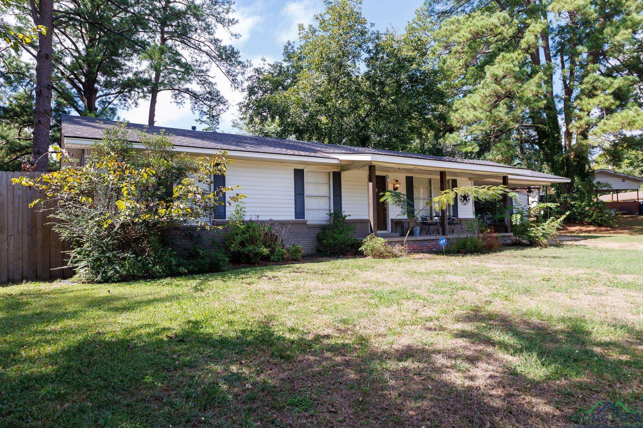 1107 N Hackberry Ave, Gladewater, Texas image 29