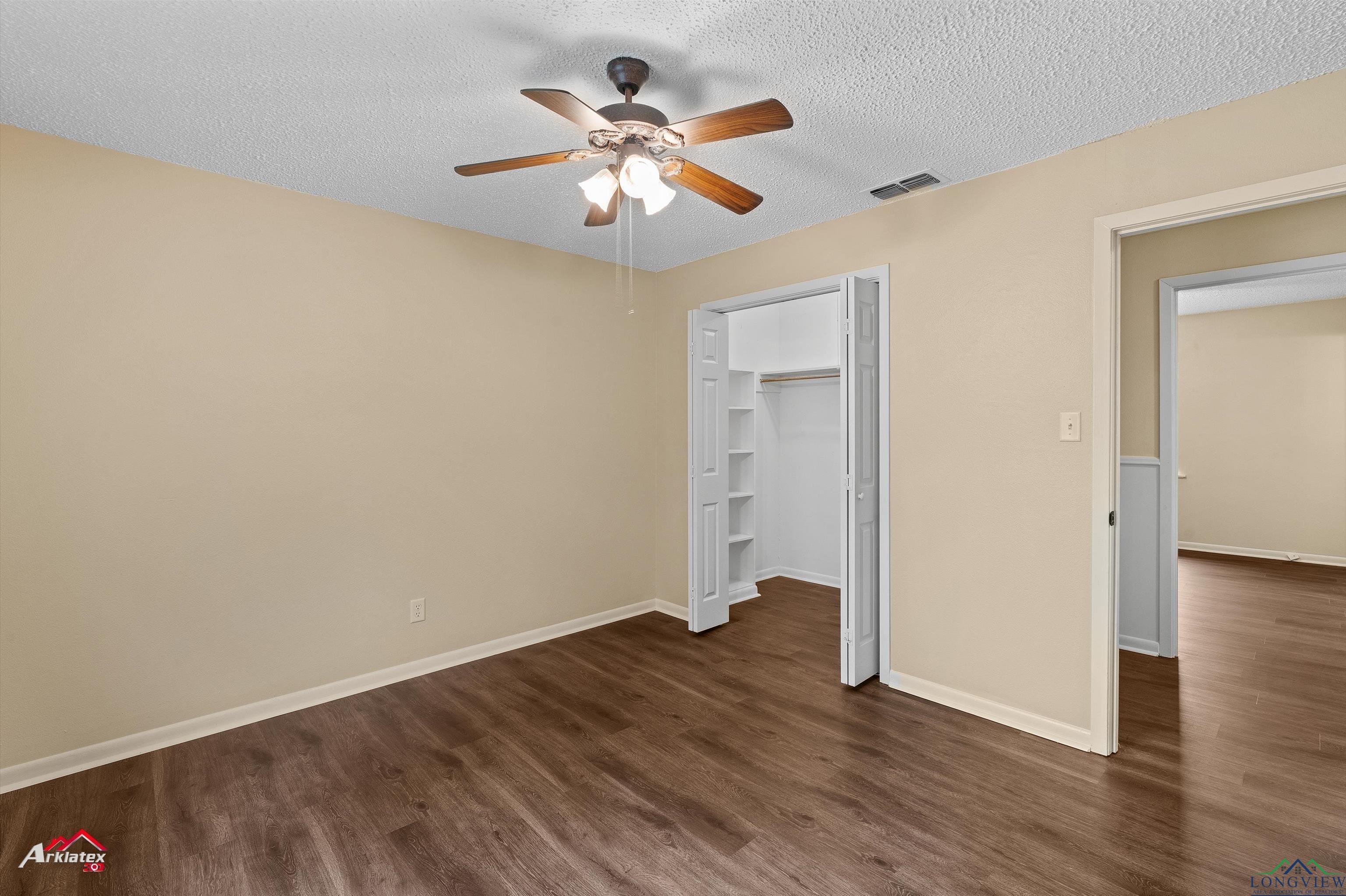 613 W Beverly Dr, Carthage, Texas image 16