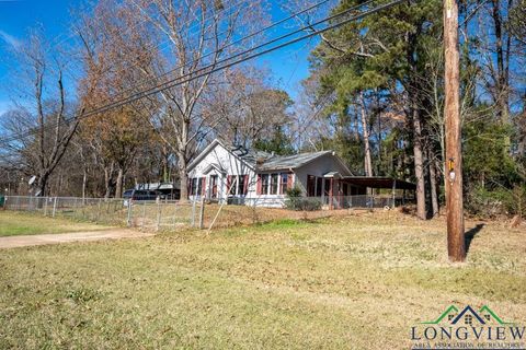 A home in Hughes Springs